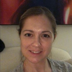 Meet your Posher, Angela